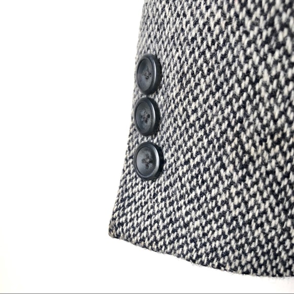 Vintage | 100% Wool Boyfriend Oversized Blazer - Picture 3 of 8